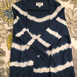 American Eagle cardigan in blue